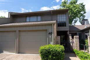48 Woodstone Square in Austin, TX - Building Photo