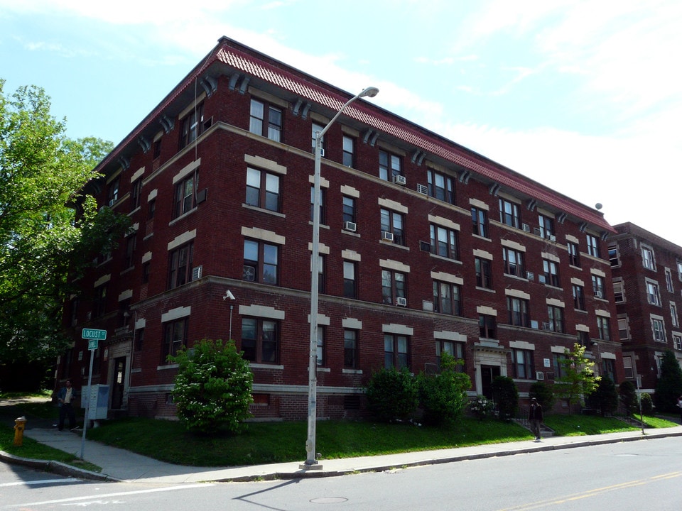 City View Commons II in Springfield, MA - Building Photo