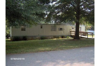 1673 Zebulon Dr in Conover, NC - Foto de edificio - Building Photo