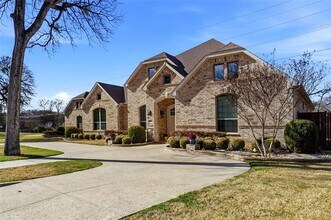 5925 Terrace Oaks Ln in Fort Worth, TX - Building Photo - Building Photo