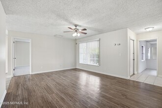 8362 Kipling Ct in Jacksonville, FL - Building Photo - Building Photo