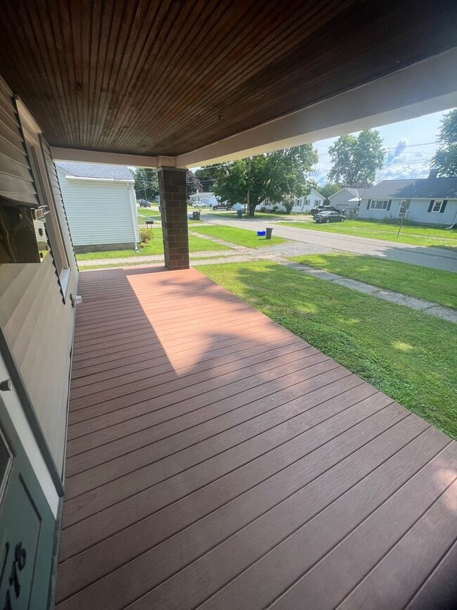 2778 Elk St in Lake City, PA - Building Photo - Building Photo