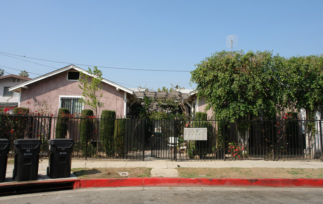 1003 N Mariposa Ave in Los Angeles, CA - Building Photo - Building Photo