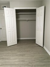 2347 Newnan St-Unit -F4 in East Point, GA - Building Photo - Building Photo