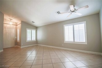 4961 Lunetto Ave in Las Vegas, NV - Building Photo - Building Photo