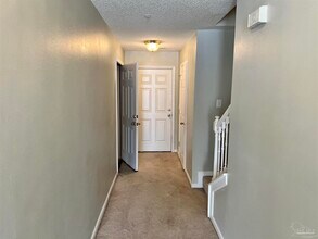 280 Swaying Pine Ct in Crestview, FL - Foto de edificio - Building Photo