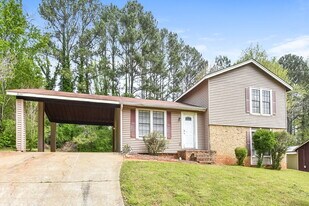 4284 Dogwood Farms Dr in Decatur, GA - Building Photo