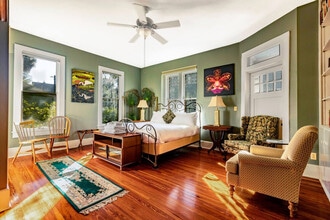 205 SE 7th St in Gainesville, FL - Building Photo - Building Photo