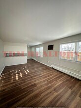 302 E Clinton St, Unit 302 E Clinton in Durand, MI - Building Photo - Building Photo