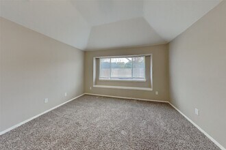 4622 Pecan Grove Dr in Pearland, TX - Foto de edificio - Building Photo