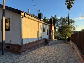 9857 Foothill Blvd in Los Angeles, CA - Building Photo - Building Photo