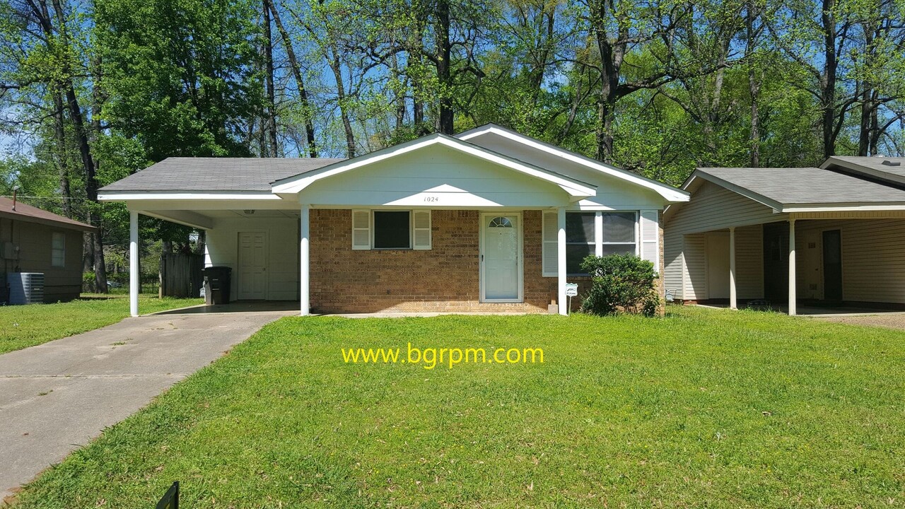 1024 Ferrell Dr in Jacksonville, AR - Building Photo