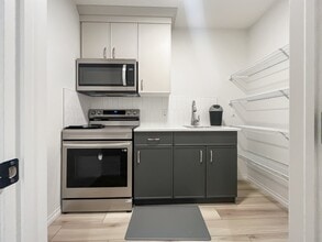 3723-3742 42 Ave in Beaumont, AB - Building Photo - Building Photo