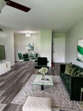 9 NE 19th Ct in Wilton Manors, FL - Building Photo - Building Photo