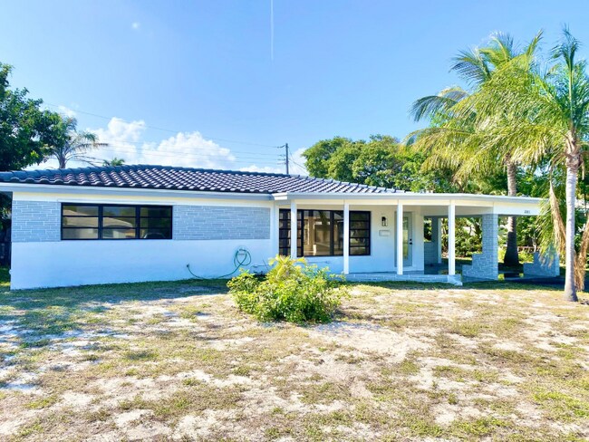 property at 2201 NE 5th Ave