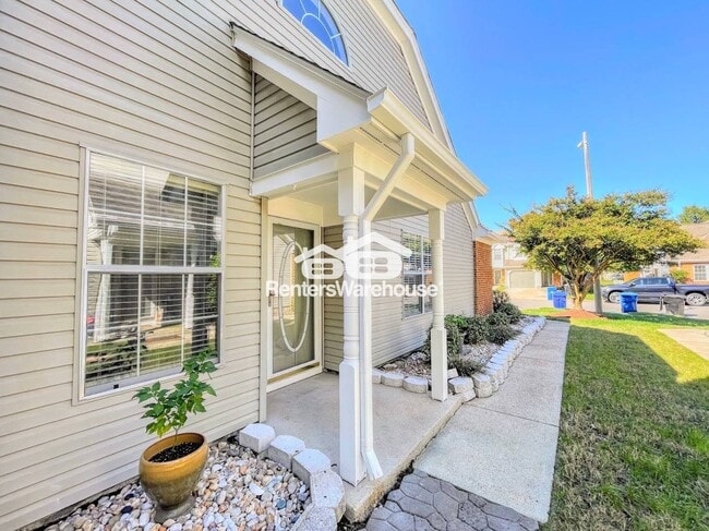2909 Saville Garden Way in Virginia Beach, VA - Foto de edificio - Building Photo