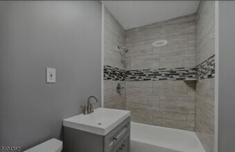 188 N Park St in East Orange, NJ - Building Photo - Building Photo