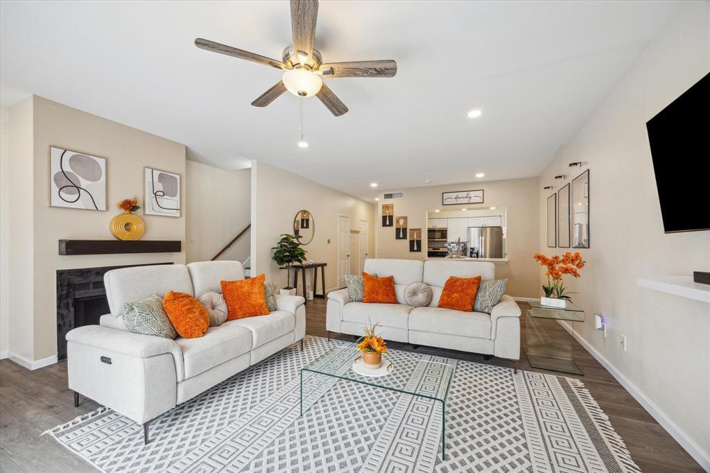 286 Wilcrest Dr in Houston, TX - Building Photo