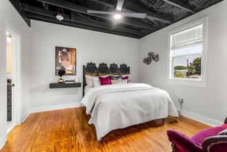 156 Camellia St in Biloxi, MS - Building Photo - Building Photo