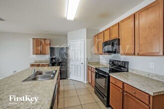 2931 SW 1st Pl in Cape Coral, FL - Building Photo - Building Photo