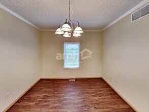 3787 Lake Lanier Dr in Grove City, OH - Building Photo - Building Photo