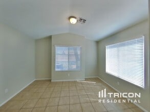 3118 N 129th Dr in Avondale, AZ - Building Photo - Building Photo