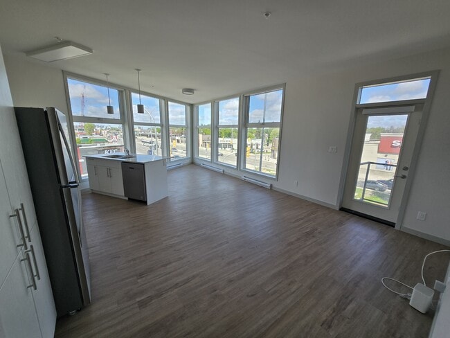 1125 Pembina Hwy in Winnipeg, MB - Building Photo - Building Photo