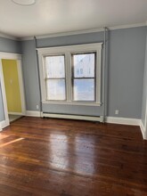 216 Vine St, Unit 216 in Hartford, CT - Building Photo - Building Photo