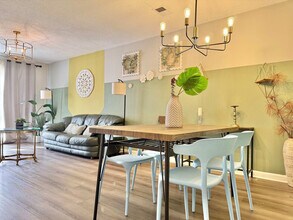 1275 Sweet Pine Dr in Norcross, GA - Building Photo - Building Photo