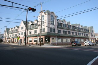 525 Central Ave in Westfield, NJ - Foto de edificio - Building Photo
