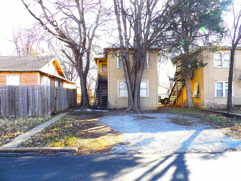 409 NW 6th St in Lawton, OK - Building Photo