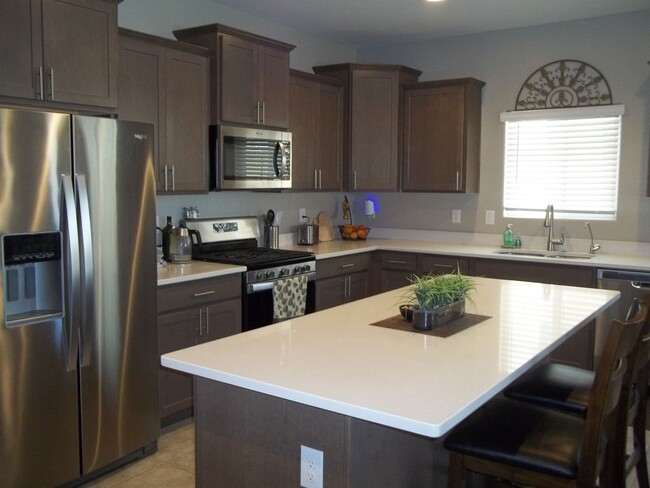 8508 W Rushmore Way in Florence, AZ - Building Photo - Building Photo