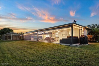 511 SE 18th Ave in Cape Coral, FL - Building Photo - Building Photo