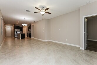 10007 Ivory Dr in Ruskin, FL - Building Photo - Building Photo