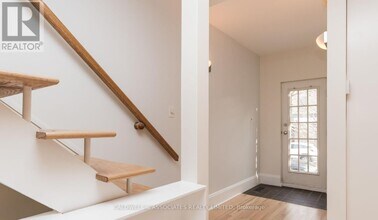 56 Queen Victoria St in Ottawa, ON - Building Photo - Building Photo