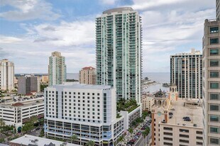 275 1st Ave S in St. Petersburg, FL - Building Photo