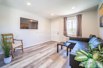 4233 Swift Ave in San Diego, CA - Building Photo - Building Photo