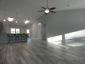 4985 Creekside Ln in Milton, FL - Building Photo - Building Photo