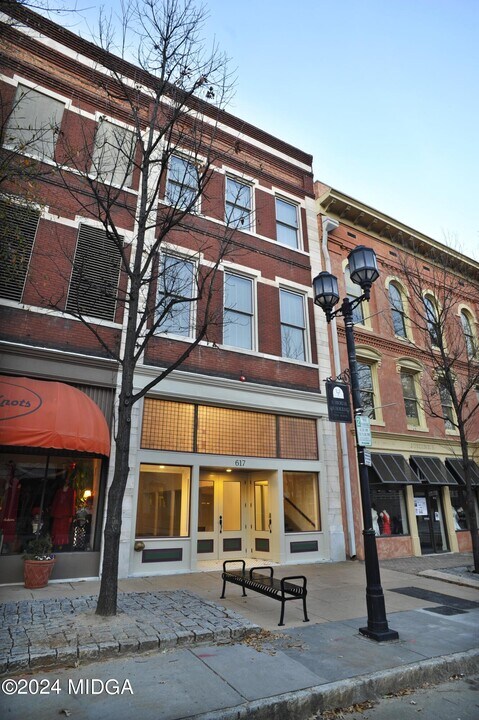 617 Cherry St in Macon, GA - Building Photo