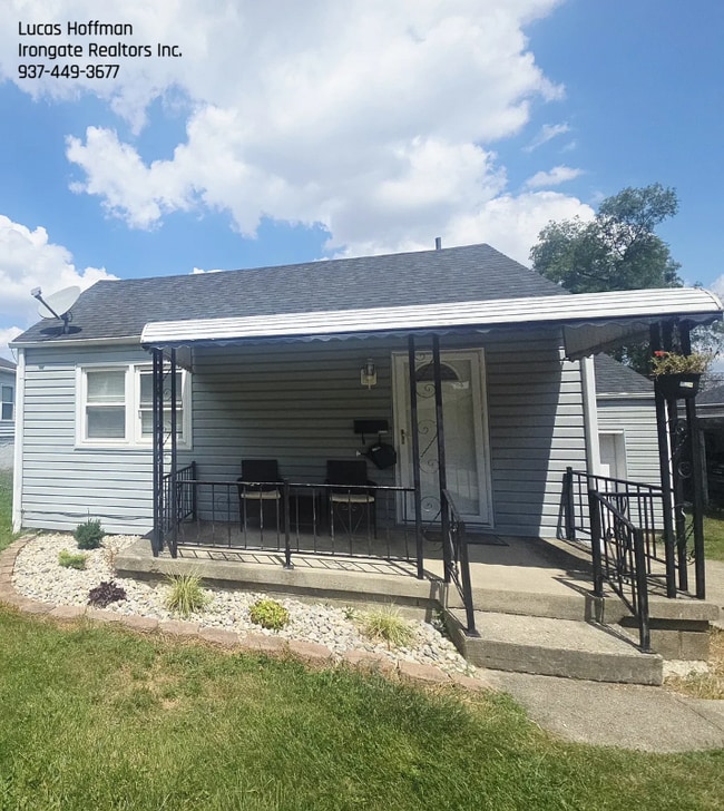 property at 4337 Woodcliffe Ave