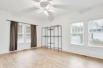 591 E Cherry St in Jesup, GA - Foto de edificio - Building Photo