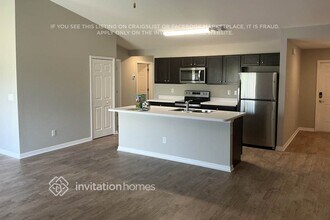 23478 Rocket Ave in Port Charlotte, FL - Foto de edificio - Building Photo