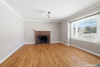 1735 Ella T Grasso Blvd in New Haven, CT - Building Photo - Building Photo