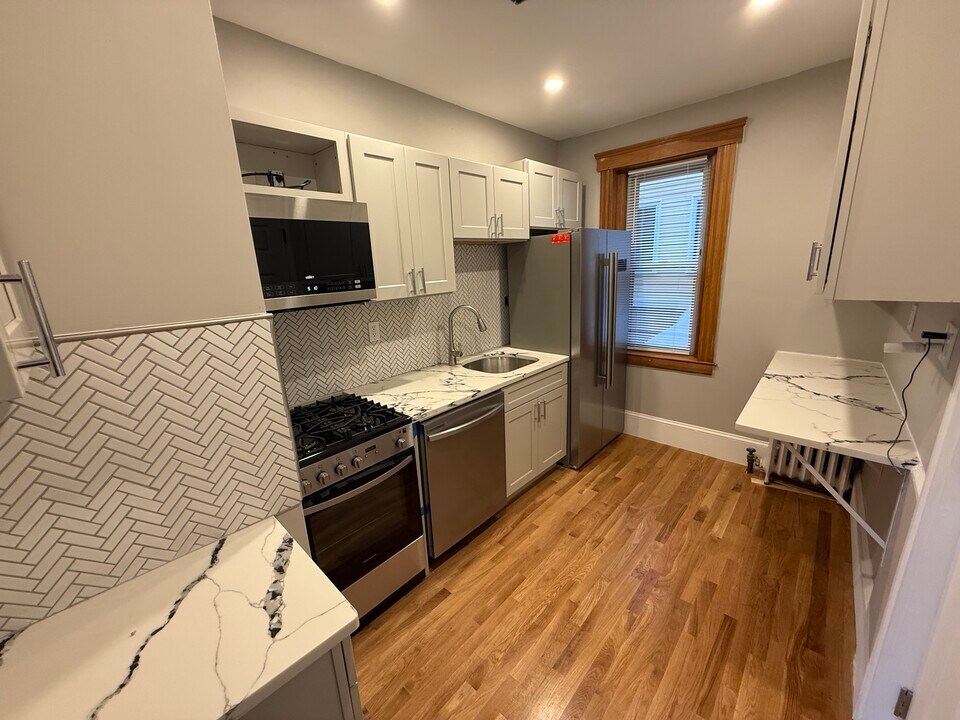 99 Hancock St, Unit 2 in Cambridge, MA - Foto de edificio