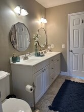 64 Holly Dr in Eatontown, NJ - Building Photo - Building Photo