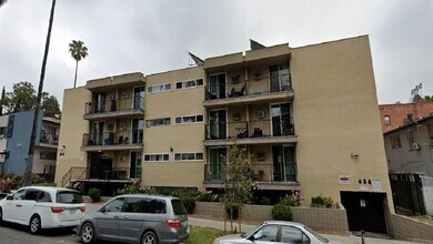St Tropez Apartments in Los Angeles, CA - Building Photo - Building Photo