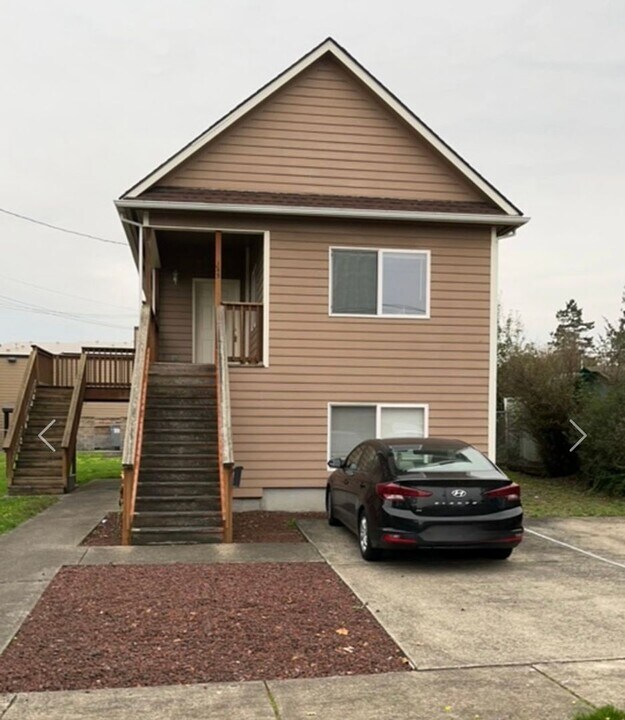 145 N 13th St in Saint Helens, OR - Building Photo