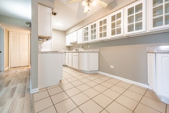 1505 N Windsor Dr in Arlington Heights, IL - Building Photo - Building Photo