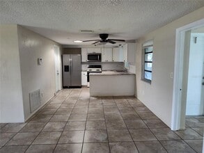 2333 Roselawn Dr in Holiday, FL - Building Photo - Building Photo