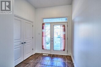 870 Fletcher Cir in Ottawa, ON - Building Photo - Building Photo